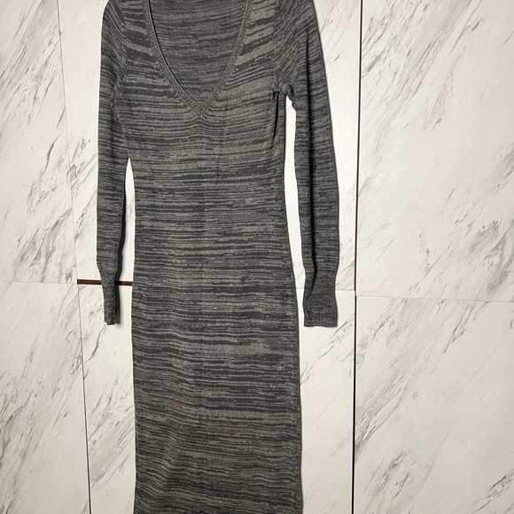 Moda International Gray Space Dye V-Neck Sweater Maxi Dress SZ S - Picture 2 of 4